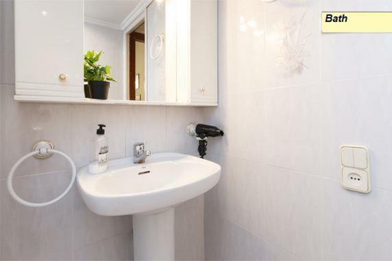 Apartamento Joel Barcelona Bagian luar foto